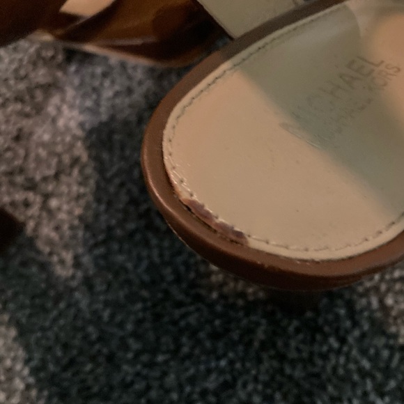 Michael Kors zipped heels - Picture 6 of 6